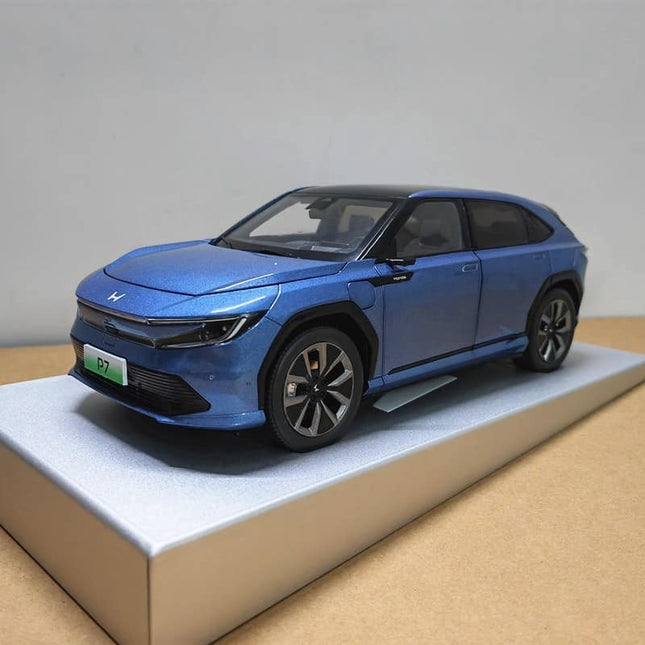 Original Factory Model GAC Honda P7 Blue 1:18 Diecast Model Car - detailed collector display model