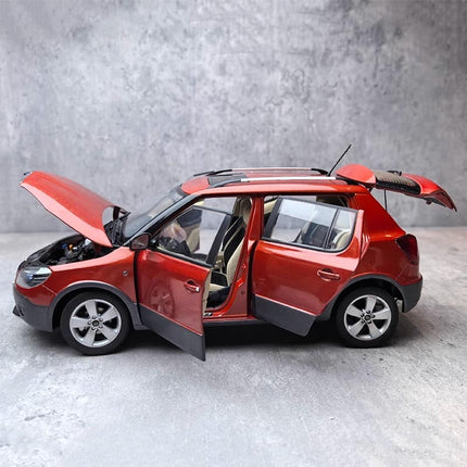 Shanghai Volkswagen Original Skoda New Fabia 1:18 Diecast Model Car - collector edition scale model