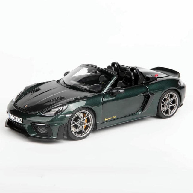 Norev Porsche 718 Spyder RS Weissach Pack 1:18 Diecast Model Car - detailed collector display model