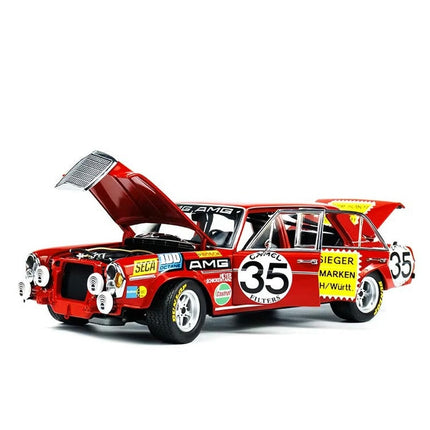Minichamps Mercedes-Benz 300SEL 6.8 AMG 1971 1:18 Diecast Model Car - collector display piece
