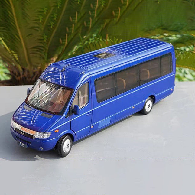 Yangtze Yisheng (e.Glory) Bus Blue with Lights and 1:24 Diecast Model Bus - studio product photo of the scale model
