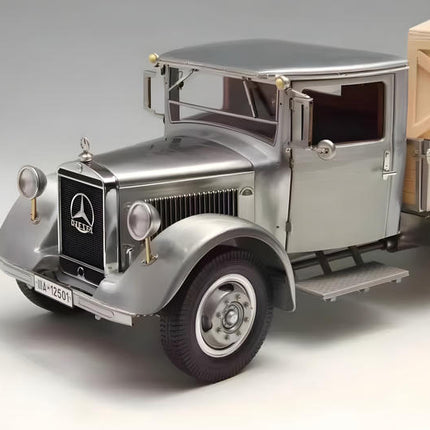 CMC Mercedes-Benz LO 2750 Racing Transporter Silver M-171 1:18 Diecast Model Car - scale model collectible piece