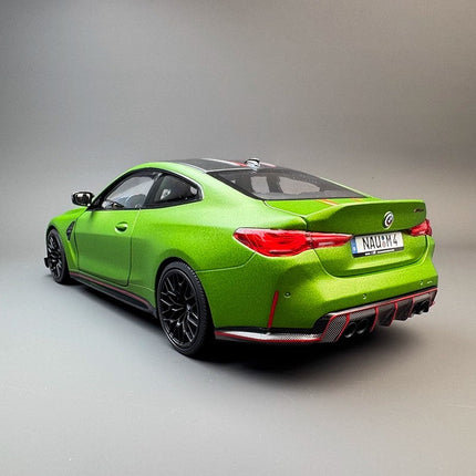 Minichamps BMW M4 CSL G82 1:18 Diecast Model Car - collectible scale model car