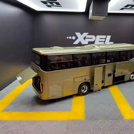 Original Factory Xiamen King Long XML6129 Coach Bus Navigator 1:42 Diecast Model Bus - premium collector scale model