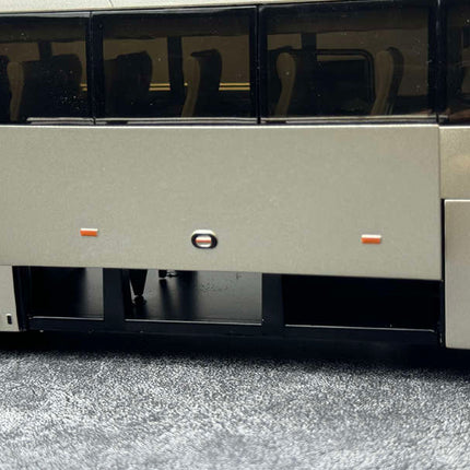 Xiamen Golden Travel Kaige Bus 1:38 Diecast Model Bus - scale model collectible piece