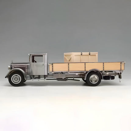 CMC Mercedes-Benz LO 2750 Racing Transporter Silver M-171 1:18 Diecast Model Car - collectible scale model car