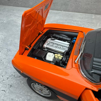 Norev Alfa Romeo 2000 GTV 1973 – Classic Italian Coupe 1:18 Diecast Model Car - detailed die-cast style model