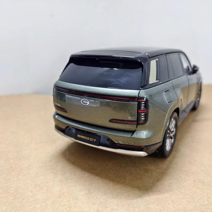 GAC Trumpchi Xiangwang S7 2025 OEM White 1:18 Diecast Model Car - scale model for display