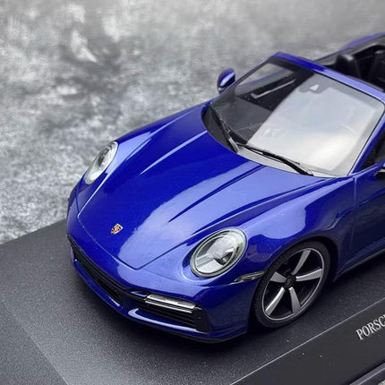 Minichamps Porsche 911 (992) Turbo S Cabriolet 2020 1:18 Diecast Model Car - fine detailed model replica