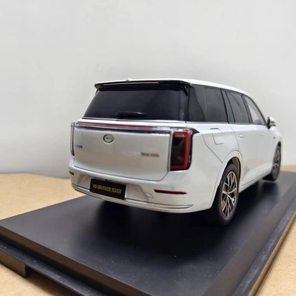 Original Factory Model OEM GAC Trumpchi S9 1:18 Diecast Model Car - detailed die-cast style model