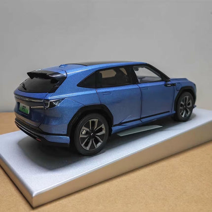 Original Manufacturer Honda P7 2025 Blue 1:18 Diecast Model Car - scale model for display