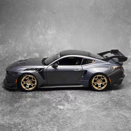 Maisto Ford Mustang GTD 2025 Red 1:18 Diecast Model Car - scale model collectible piece