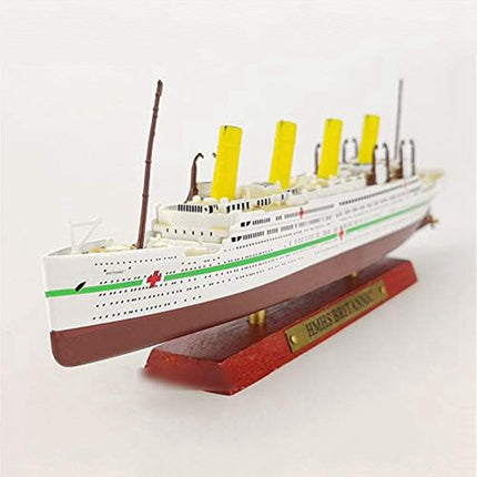 https://cdn.shopify.com/s/files/1/0567/1364/2151/files/1-1250-Scale-HMHS-Britannic-Ocean-Liner-Diecast-Model-Ship-1.jpg?v=1712212090