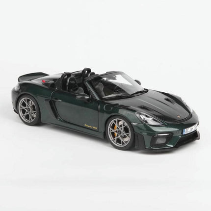 Norev Porsche 718 Spyder RS Weissach Pack 1:18 Diecast Model Car - detailed die-cast style model