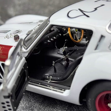 CMC Ferrari 250 GTO 30th Anniversary Signature Edition White M-288 1:18 Diecast Model Car - scale model collectible piece