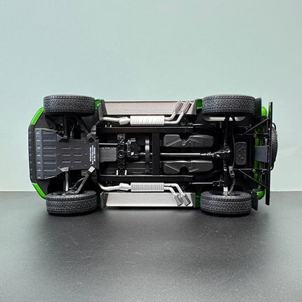 KengFai Mercedes-Benz G63 4x4 Full-Open 1:18 Diecast Model Car - scale model collectible piece