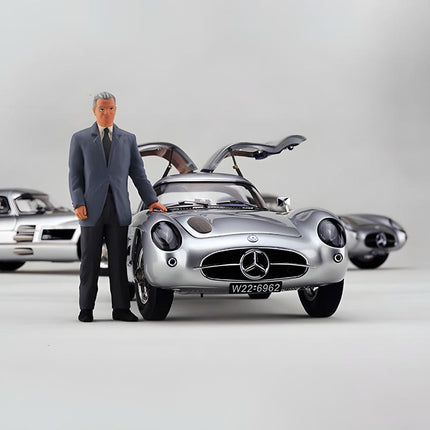 CMC Mercedes-Benz 300 SLR Uhlenhaut Coupe 1955 Silver M-246 1:18 Diecast Model Car - collectible scale model car