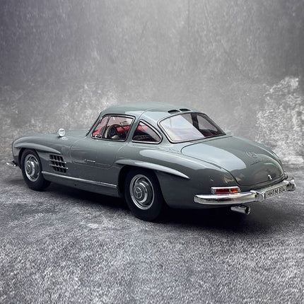 Norev Mercedes-Benz 300SL Gullwing Sealed Body 1:12 Diecast Model Car - fine detailed model replica