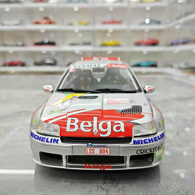 Otto Renault Clio Maxi Kit No.17 Livery 1:18 Resin Model Car - studio product photo of the scale model