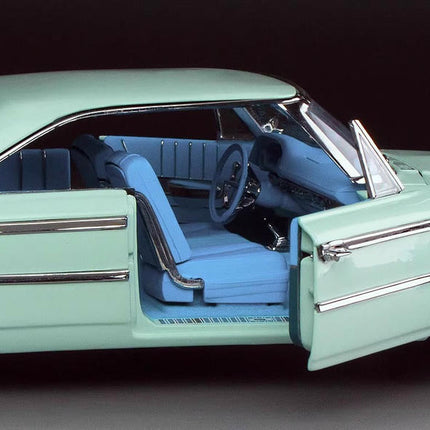 Sun Star 1963 Ford Galaxie 500XL 1:18 Diecast Model Car - hand-finished display model