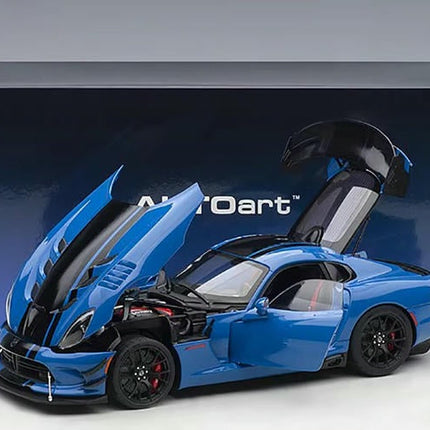AutoArt Dodge Viper ACR 2017 1:18 Diecast Model Car - scale replica for enthusiasts