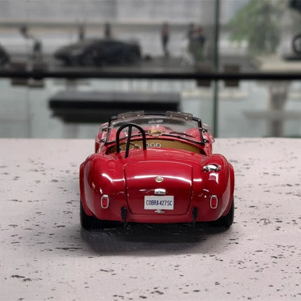 Minichamps Mercedes-Benz SLK R172 2011 Silver Metallic 1:18 Diecast Model Car - premium collector scale model