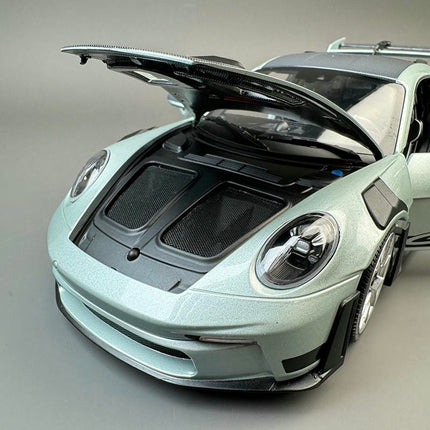 Minichamps Porsche 911 GT3 RS 1:18 Diecast Model Car - scale model collectible piece