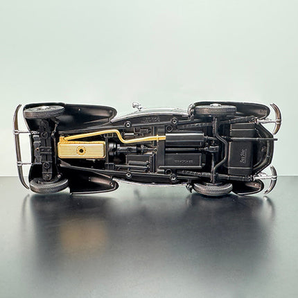 Sun Star 1939 Horch 855 Special Roadster Black 1:18 Diecast Model Car - hand-finished display model
