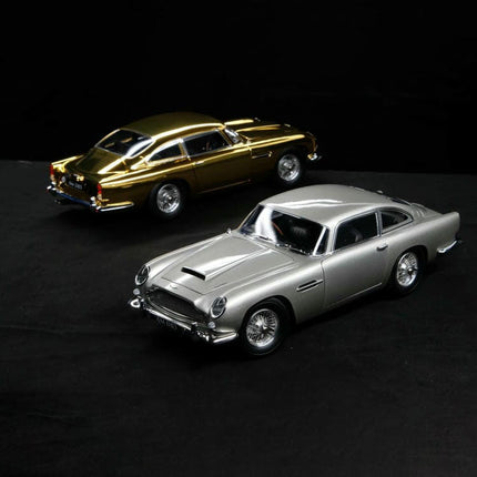 Xiao Guang Aston Martin DB5 Gold 1:18 Diecast Model Car - showroom-quality model replica