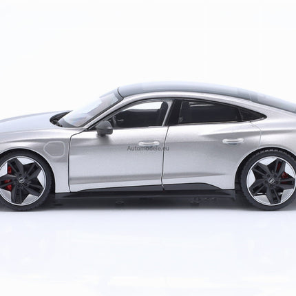 https://automodele.eu/environment/cache/images/productGfx_735792_0_0/11050S-Audi-RS-e-tron-GT-2022-Bburago-118.jpg