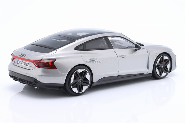 https://automodele.eu/environment/cache/images/productGfx_735791_0_0/11050Sl-Audi-RS-e-tron-GT-2022-Bburago-118.jpg