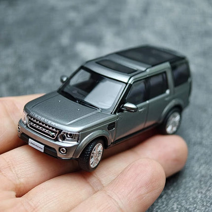 Whelart Land Rover Discovery 4 1:64 Diecast Model Car - collector edition scale model