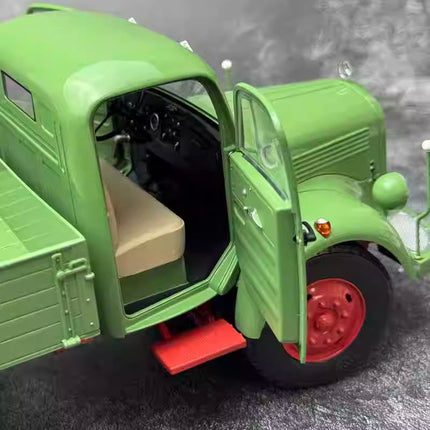 Schuco Mercedes-Benz L3500 Truck Transporter Green 1:18 Diecast Model Truck - scale model collectible piece