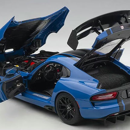 AutoArt Dodge Viper ACR 2017 1:18 Diecast Model Car - premium scale model collectible