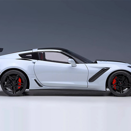 https://www.yxcarmodel.com/cdn/shop/files/11_9c3ff8cd-edfe-4656-9dd5-43f08813976c.png?v=1726106456&width=1946