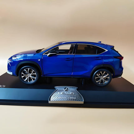YX Car Model Lexus NX200T Quartz White 1:18 Diecast Model Car - fine detailed model replica