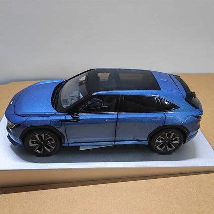 Original Factory Model GAC Honda P7 Blue 1:18 Diecast Model Car - collector edition scale model