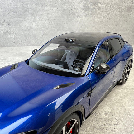 YX Car Model Xiaomi YU7 Blue 1:18 Diecast Model Car - scale model collectible piece
