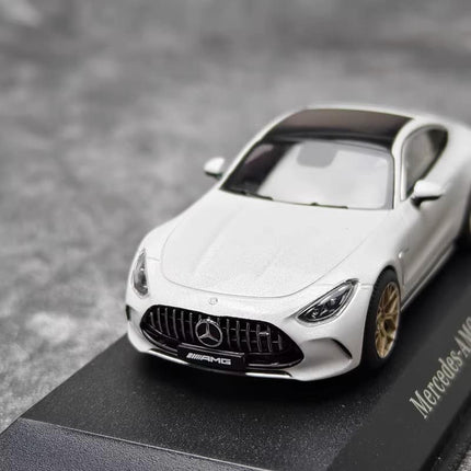 iScale Mercedes-AMG GT63 4MATIC 2021 1:43 Diecast Model Car - scale model for display