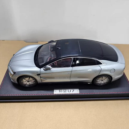 Original Manufacturer Original BYD Yangwang U7 Electric Hypercar Silver 1:18 Diecast Model Car - collector edition scale mode