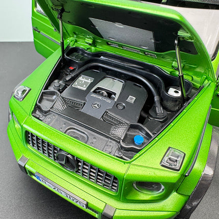 KengFai Mercedes-Benz G63 4x4 Full-Open 1:18 Diecast Model Car - collector edition scale model