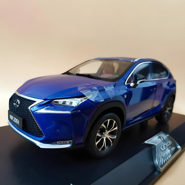 YX Car Model Lexus NX200T Quartz White 1:18 Diecast Model Car - studio product photo of the scale model