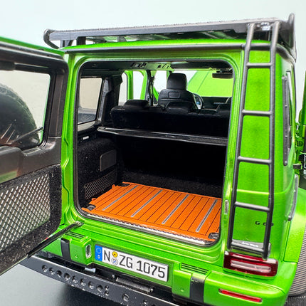 KengFai Mercedes-Benz G63 4x4 Full-Open 1:18 Diecast Model Car - showroom-quality model replica