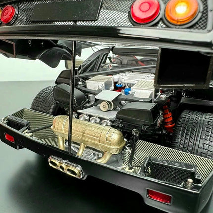 Kyosho Ferrari F40 1987 Black 1:18 Diecast Model Car - scale model collectible piece