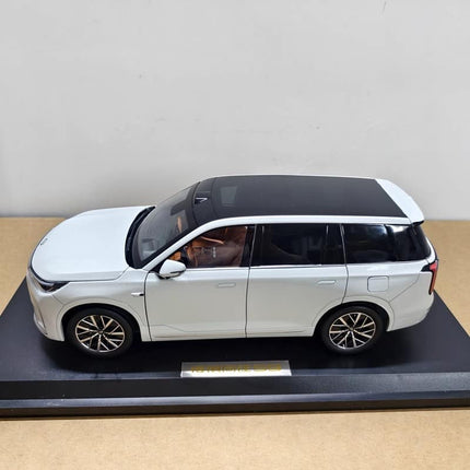 Original Factory Model OEM GAC Trumpchi S9 1:18 Diecast Model Car - scale model collectible piece