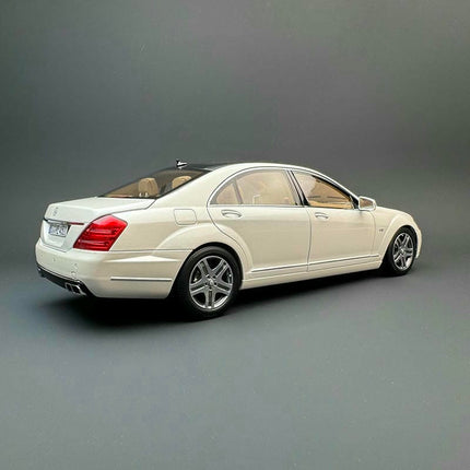 MH Mercedes-Benz S600L W221 1:18 Diecast Model Car - hand-finished display model