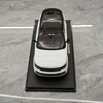 GT Spirit Range Rover P530 White GT533 1:18 Resin Model Car - detailed die-cast style model
