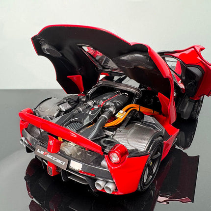 BBR Ferrari LaFerrari Rosso Corsa / Black Hood 1:18 Diecast Model Car - collector edition scale model