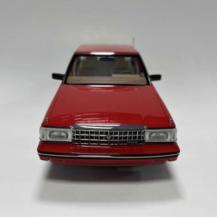 Xiao Guang Toyota Crown MS122 1:18 Diecast Model Car - fine detailed model replica