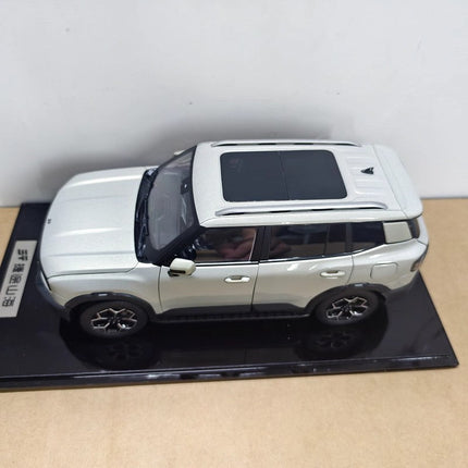 YX Car Model Jetour Shanhai T1 Sand Gold 1:18 Diecast Model Car - premium collector scale model